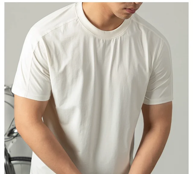 Alo Yoga T-Shirts Logo Crewneck Short-Sleeve T-Shirt product detail image 24