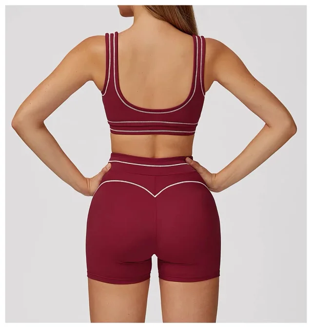Alo Underwear Scoop-Neck Contrast-Trim Sports Bra product detail image 38