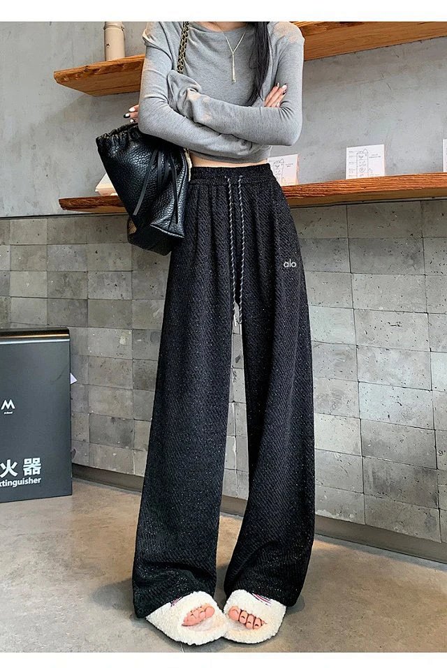Alo Pants: seller detail photo 7