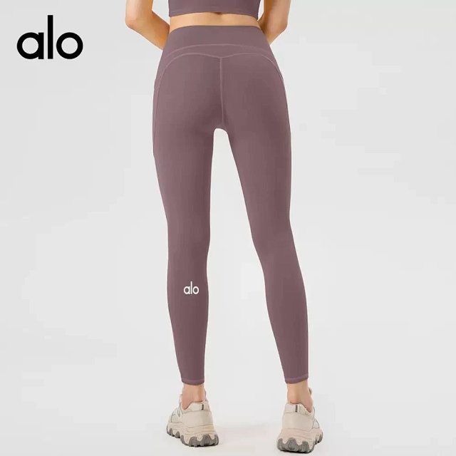 Alo Pants: seller detail photo 7