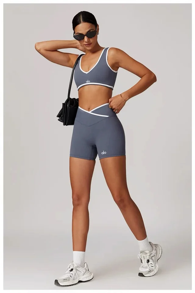 Alo Yoga Shorts High-waisted contrast crossover waistband biker product detail image 52
