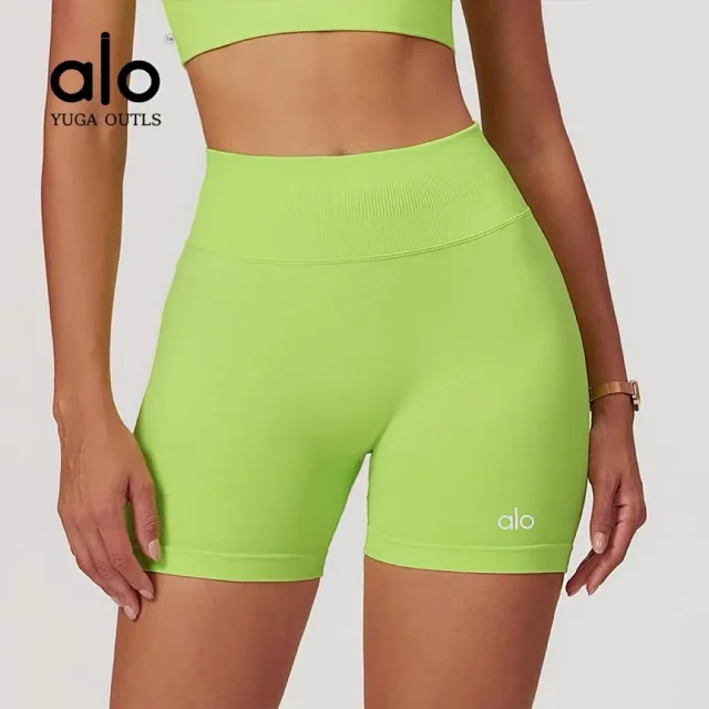 Alo Shorts High-Waisted Seamless Biker product detail image 11