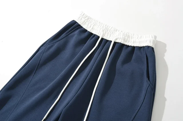 Alo Trousers Wide-Leg Drawstring Sweatpants product detail image 13