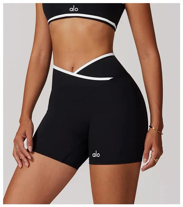 Alo Yoga Shorts High-waisted contrast crossover waistband biker product detail image 61