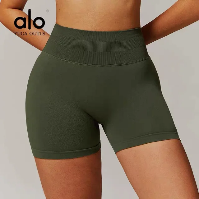 Alo Shorts High-Waisted Seamless Biker product detail image 13