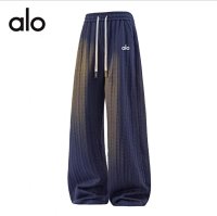 Navy blue (pants)