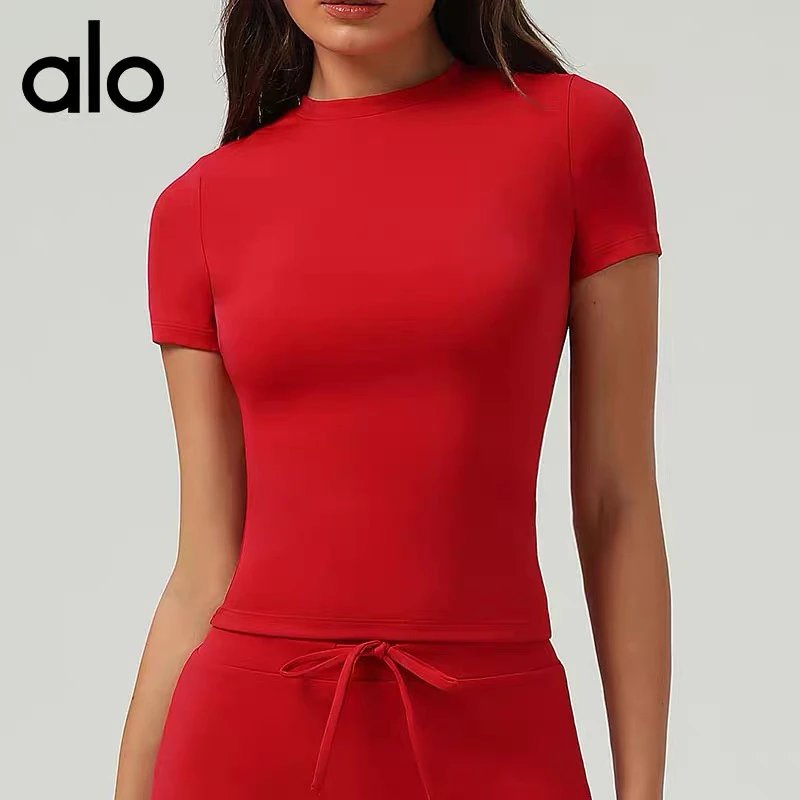 Alo Yoga T-Shirts Women's fitted short-sleeve crew-neck T-shirt image 9