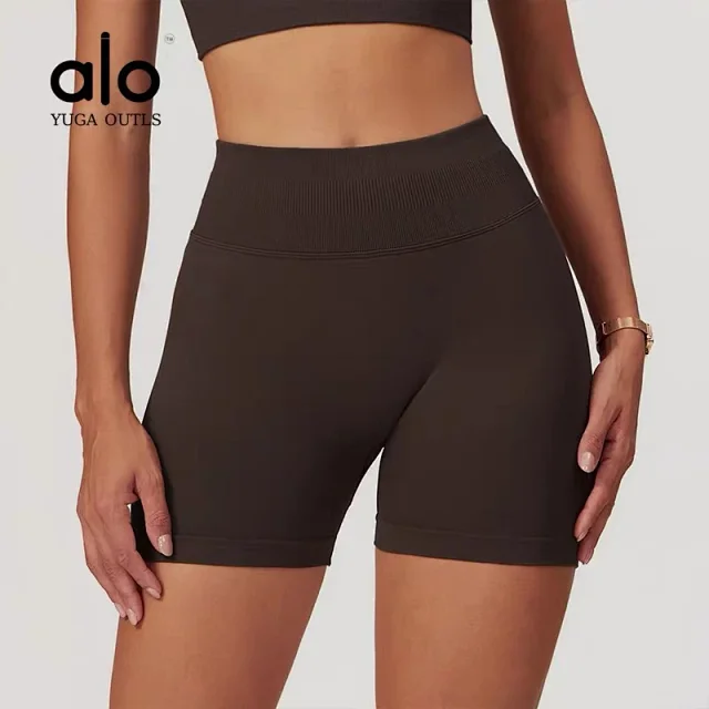 Alo Shorts High-Waisted Seamless Biker product detail image 14