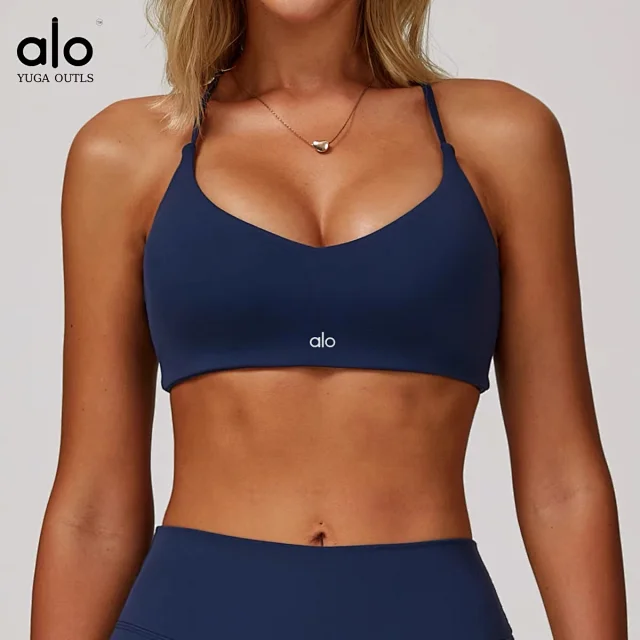 Alo Yoga Underwear Strappy keyhole-back sports bra product detail image 7