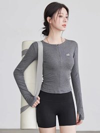 Alo Long Tee — seller photo 3