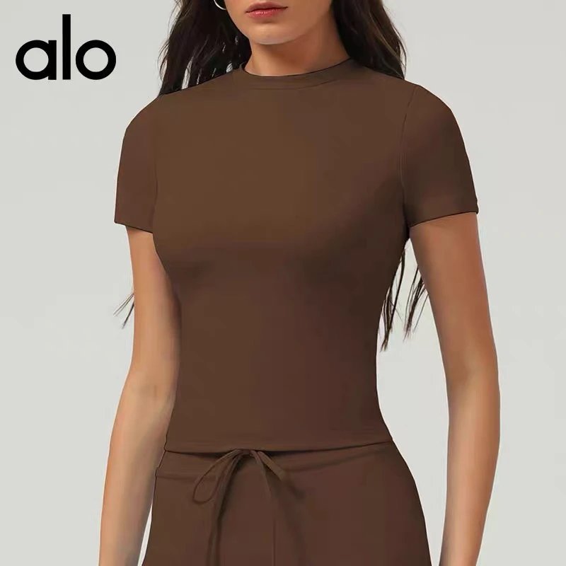 Alo Yoga T-Shirts Women's fitted short-sleeve crew-neck T-shirt image 8