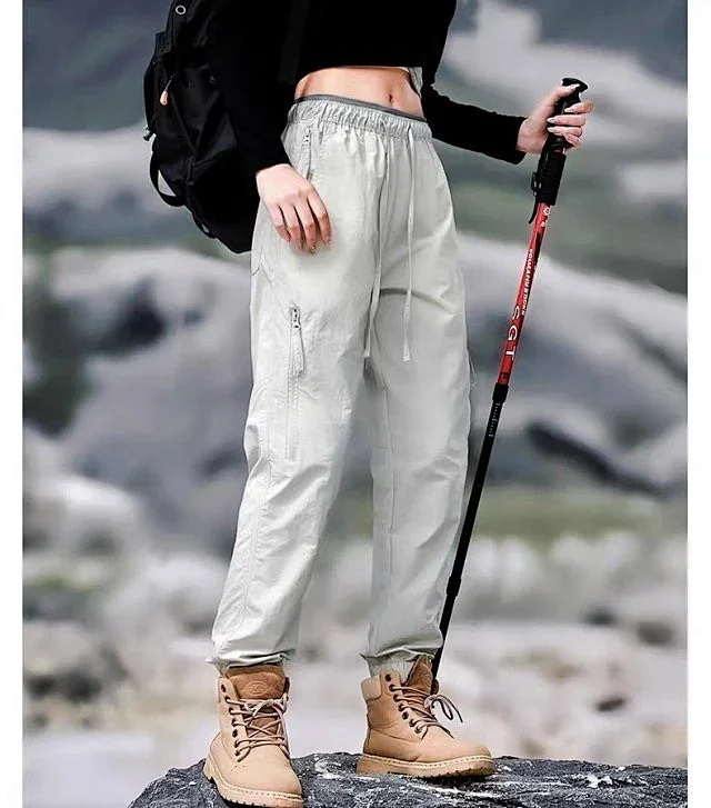 Alo Trousers Drawstring zip-pocket hiking product detail image 17