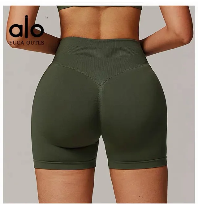 Alo Shorts High-Waisted Seamless Biker product detail image 36