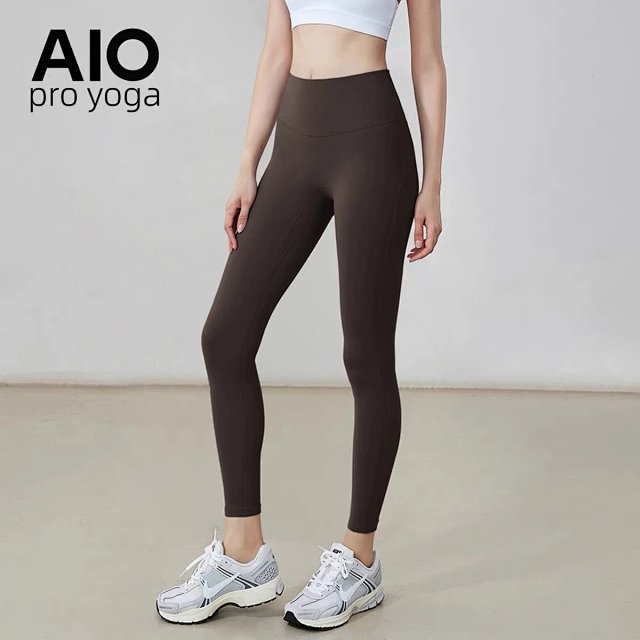Alo Pants: seller detail photo 5