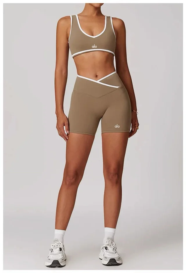 Alo Yoga Shorts High-waisted contrast crossover waistband biker product detail image 46
