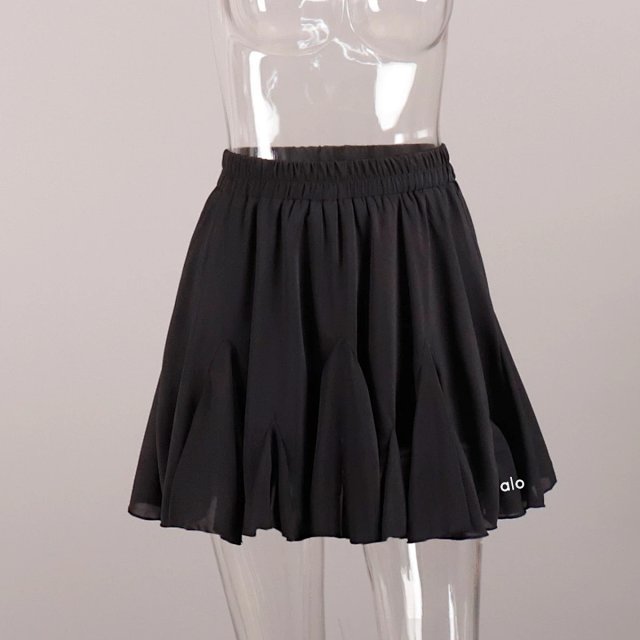 Alo Skirt: seller detail photo 4