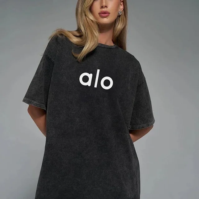 Alo T-Shirts Washed oversized crew-neck logo T-shirt product detail image 1