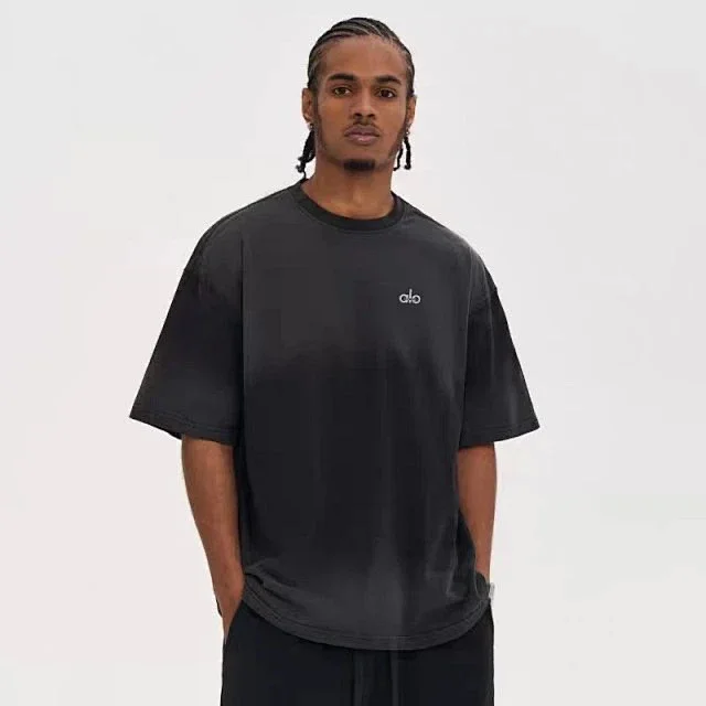 Alo T-Shirts Oversized washed crew-neck T-shirt product detail image 4