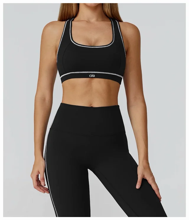 alo Underwear Racerback Contrast-Trim Sports Bra product detail image 39