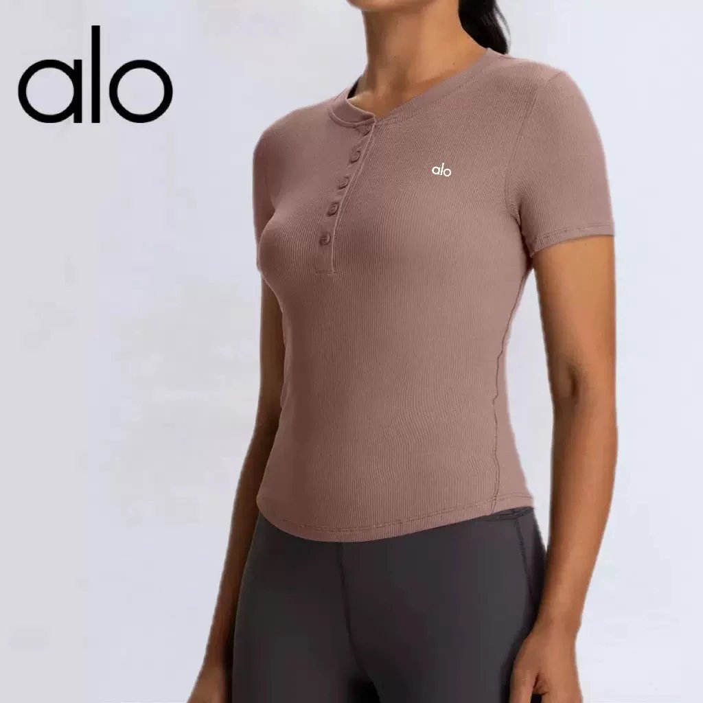 Alo Ribbed Henley T-Shirt [8 s