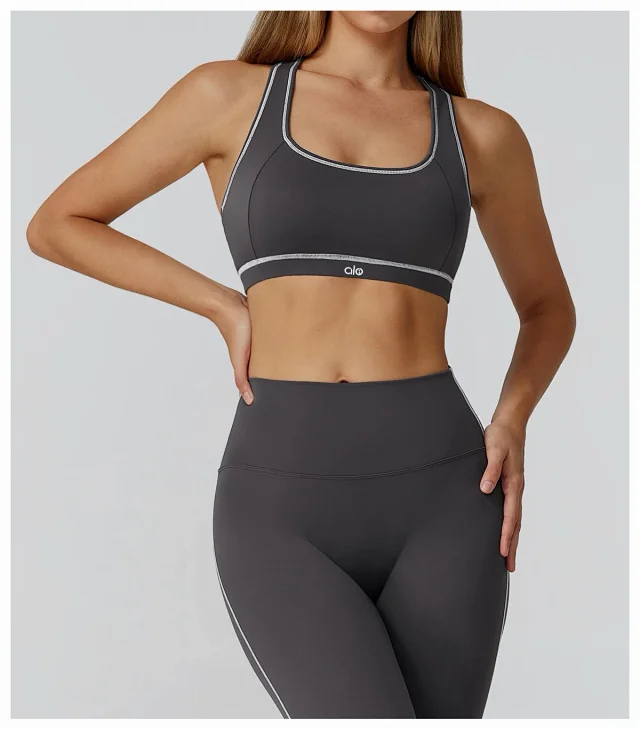 alo Underwear Racerback Contrast-Trim Sports Bra product detail image 32