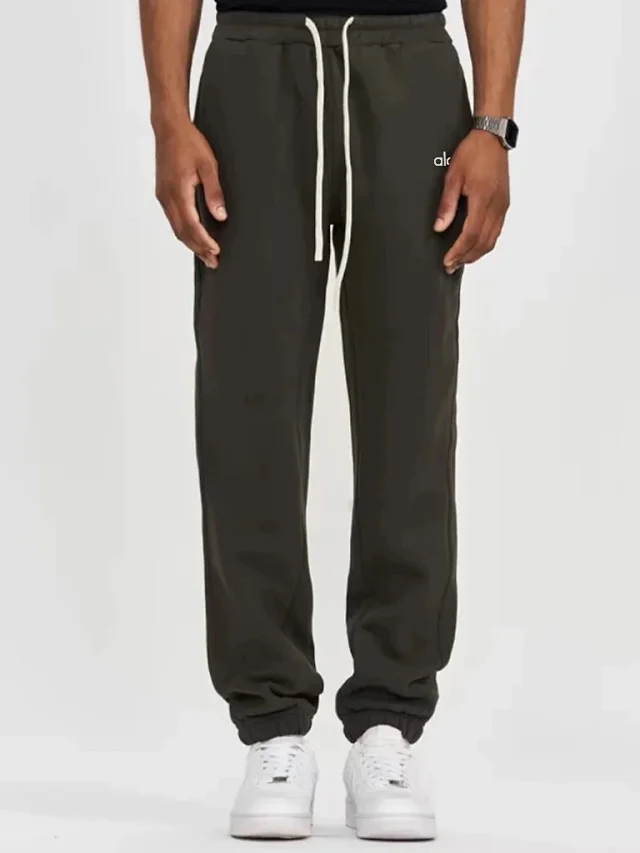 Alo Yoga Crewneck sweatshirt and drawstring jogger pants product detail image 10