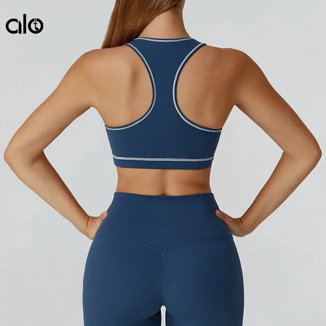 Alo Underwear Racerback Contrast-Trim Sports Bra product detail image 1