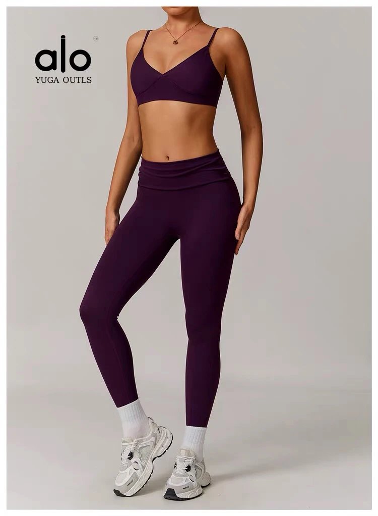 Alo Yoga Outls High-Waisted Fold-Over Shorts Black - 42