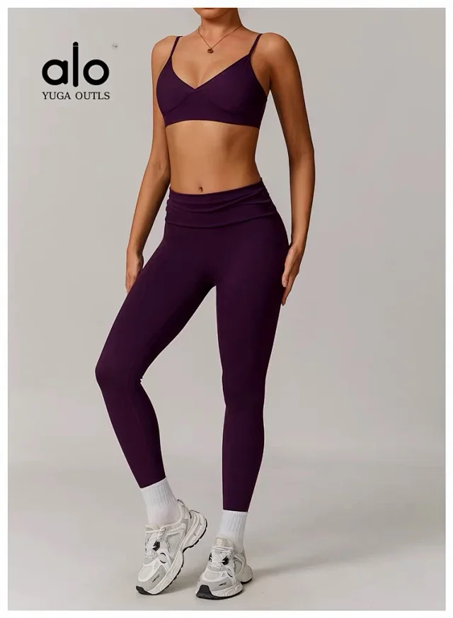 Alo Yoga Underwear DWX8998 V-Neck Sports Bra product detail image 41