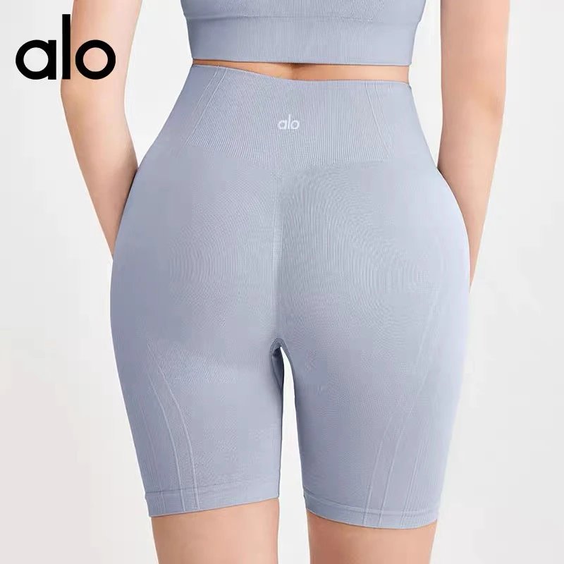 Alo Yoga Shorts High-Waisted Seamless Biker image 3