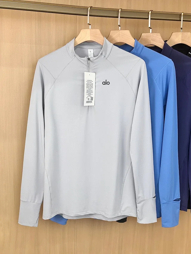 Alo Yoga T-Shirts Long-Sleeve Half-Zip Performance Top product detail image 7