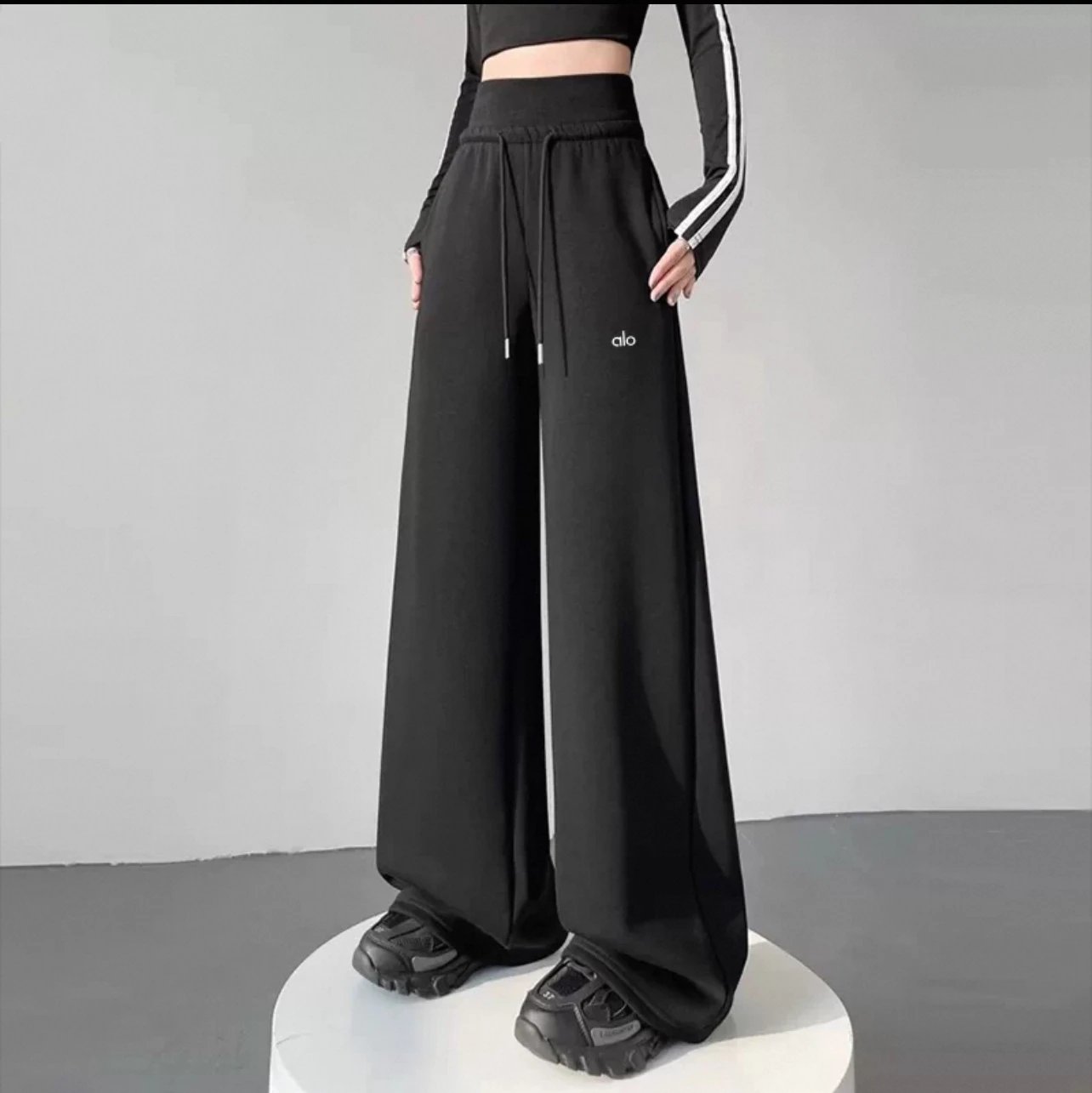Alo Trousers High-waisted wide-leg drawstring sweatpants — Black trousers