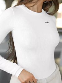 Alo Long Tee — seller photo 7
