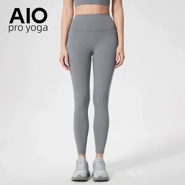 Alo Pants: seller detail photo 9