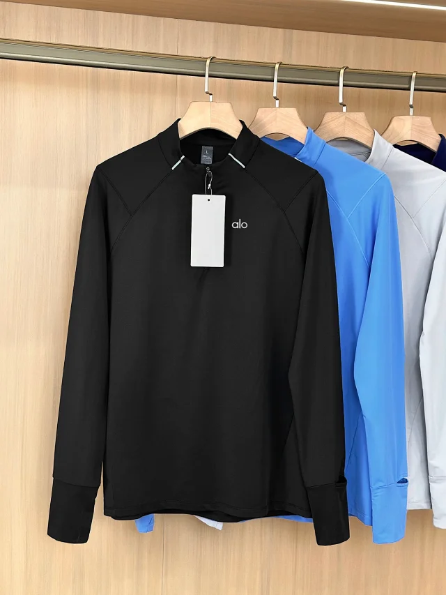 Alo Yoga T-Shirts Long-Sleeve Half-Zip Performance Top product detail image 4