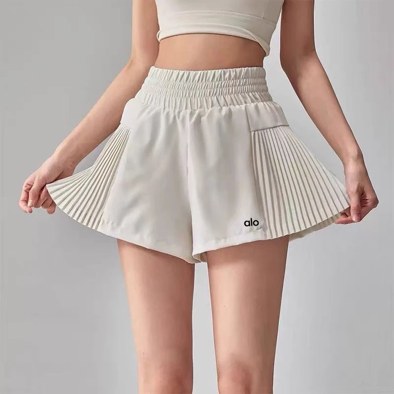 Alo Shorts High-Waisted Pleated Side-Panel image 6