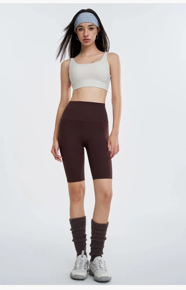 Alo Yoga Shorts High-Waisted Biker product detail image 11