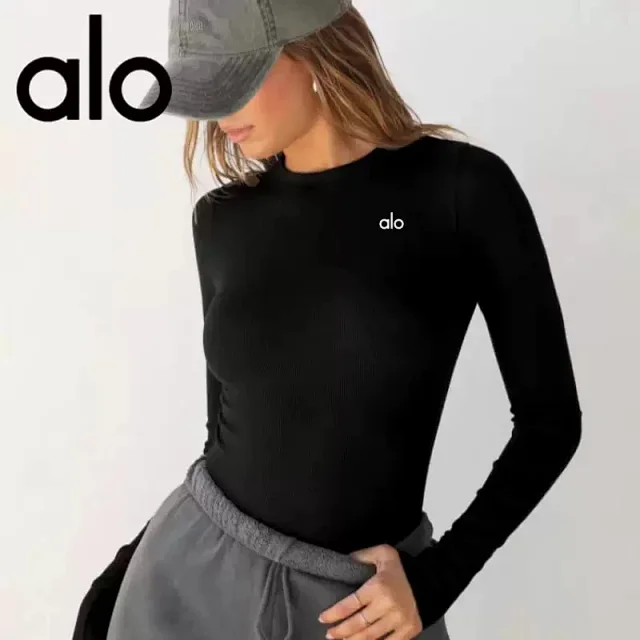 Alo T-Shirts Fitted ribbed long-sleeve crewneck crop top product detail image 4