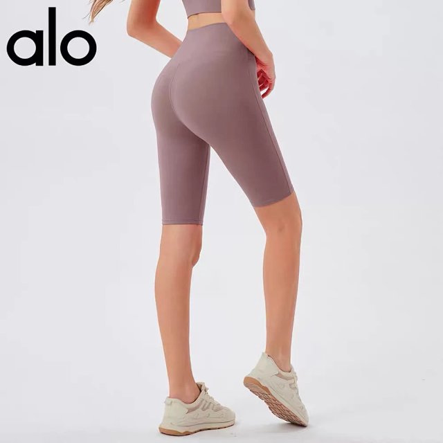 Alo Short: seller detail photo 10