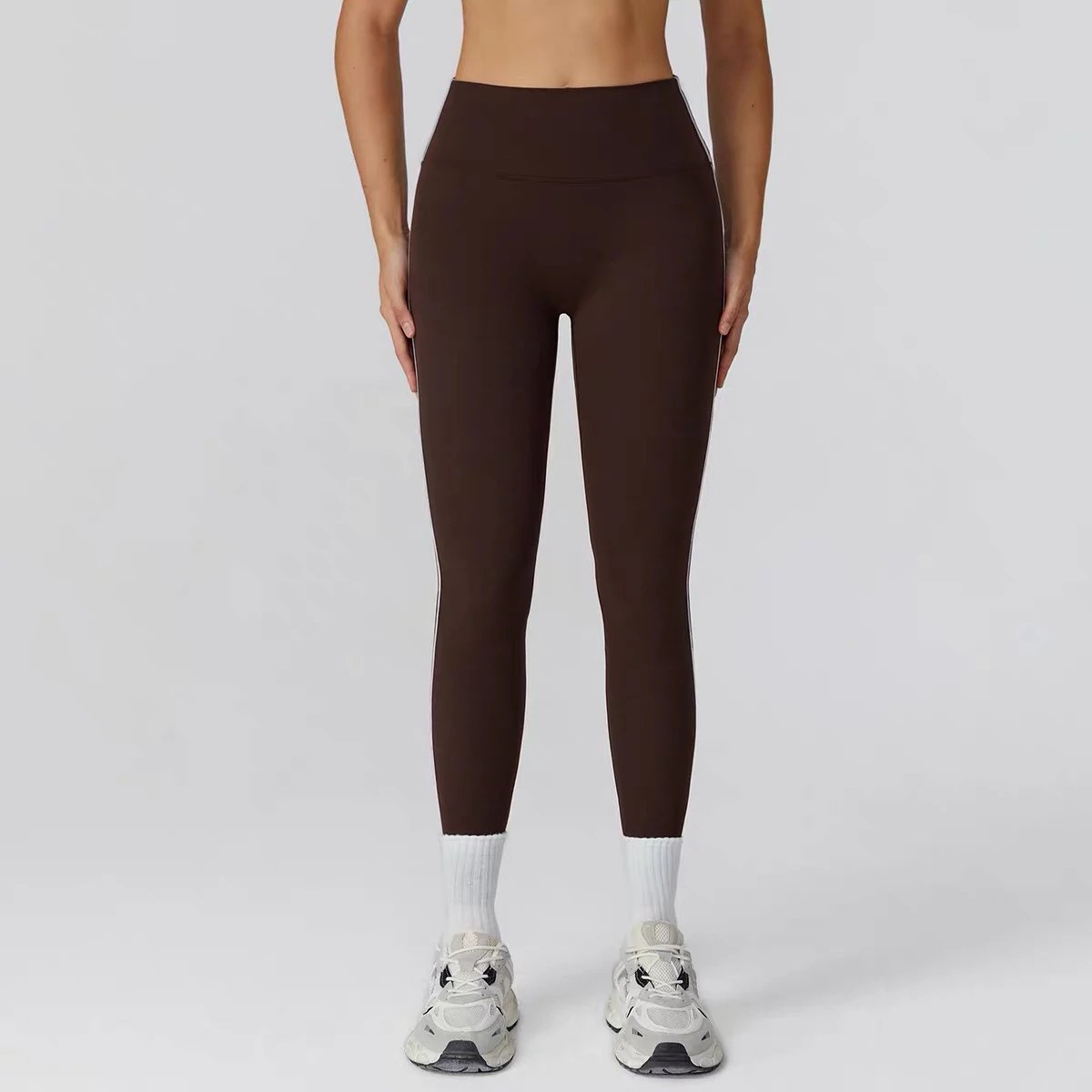Alo Trousers High-waisted ankle-length leggings with contrast side piping image 10