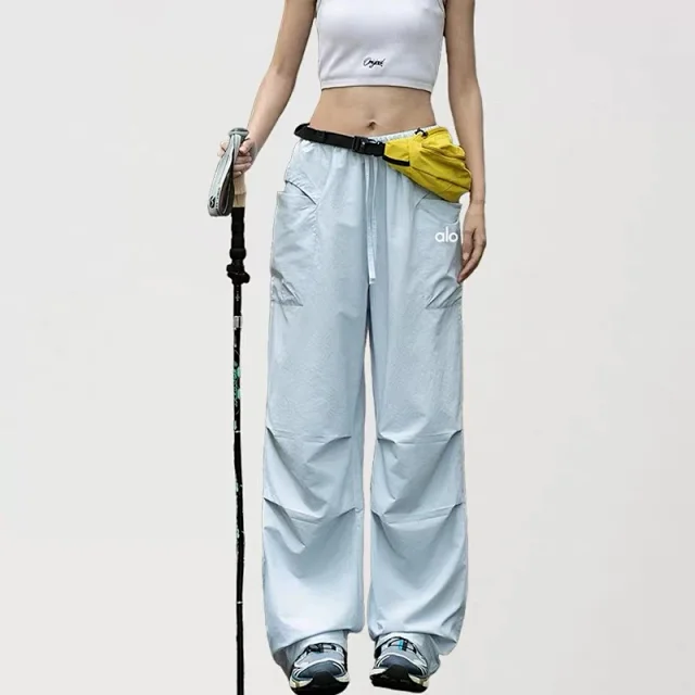 Alo Yoga Trousers wide-leg cargo pants product detail image 10
