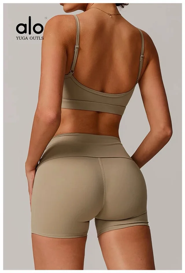 Alo Yoga Underwear DWX8998 V-Neck Sports Bra product detail image 37