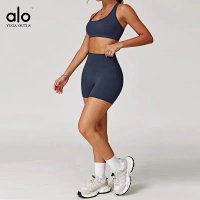 Alo Pants — seller photo 4