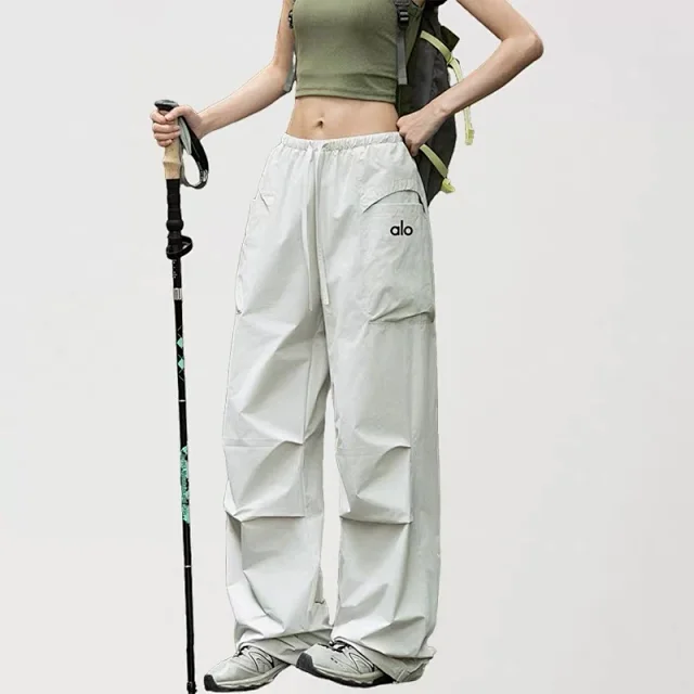 Alo Yoga Trousers wide-leg cargo pants product detail image 6