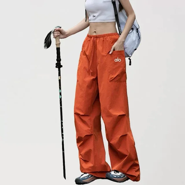 Alo Yoga Trousers wide-leg cargo pants product detail image 7