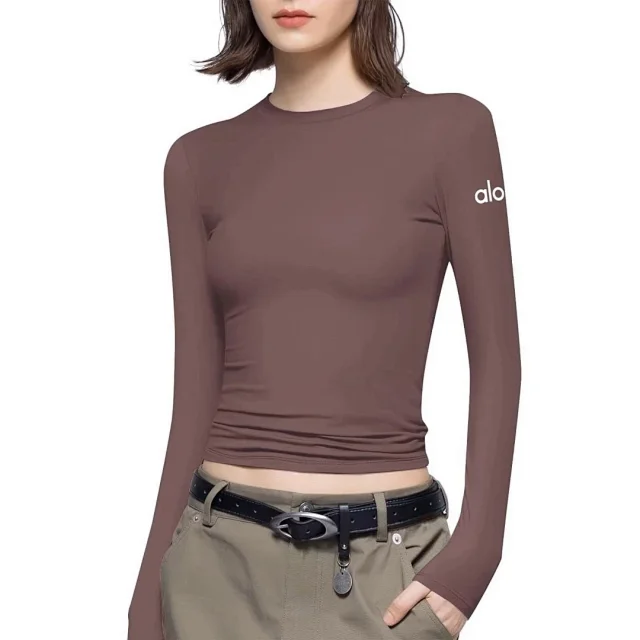 Alo Yoga T-Shirts Women's fitted long-sleeve crewneck cropped top product detail image 2