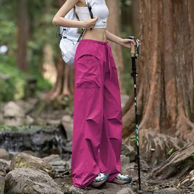 Alo Yoga Trousers wide-leg cargo pants product detail image 17