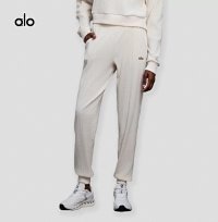 Alo Pants — seller photo 4
