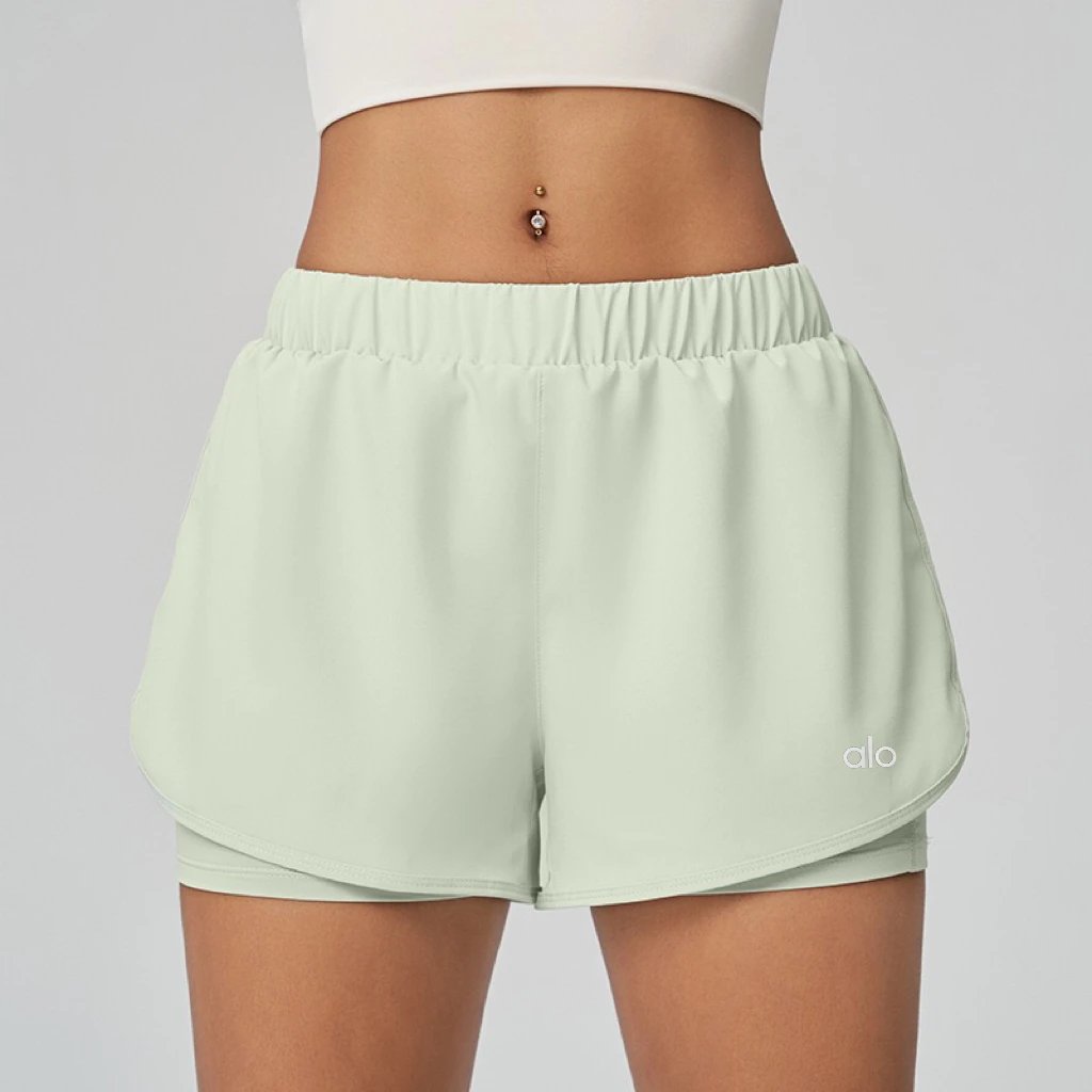 Alo Shorts Women's 2-in-1 running with inner liner image 5