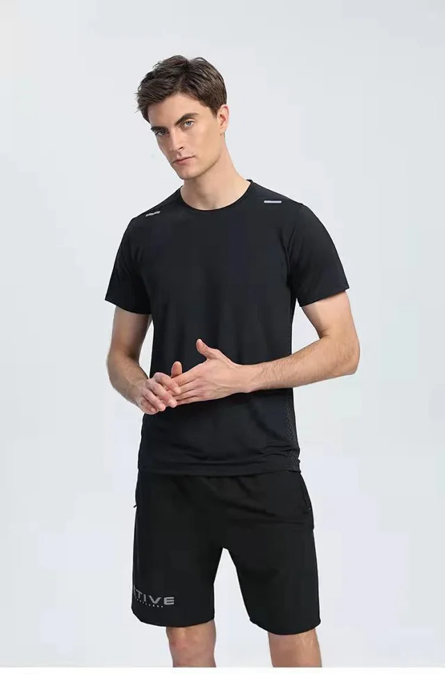 Alo T-Shirts Short-Sleeve Crewneck Performance T-Shirt with Reflective Shoulder Accents product detail image 21
